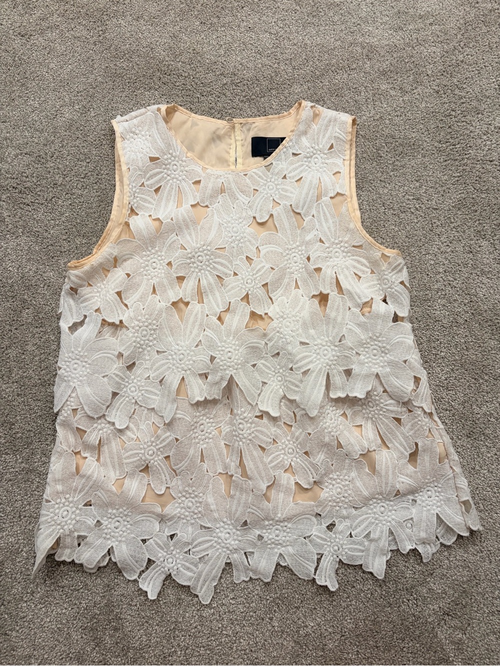Dolce Vita Anthropologie Jimena Floral Embroidered Top
